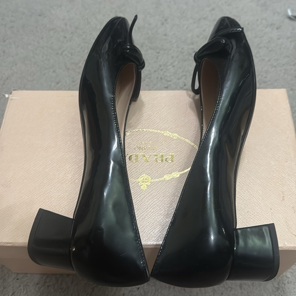 Like New Prada shoes 37.5, very minimal signs scuffings. - Picture 8 of 9